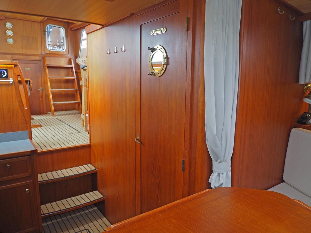 Cabin en avant, H&eacute;bergements